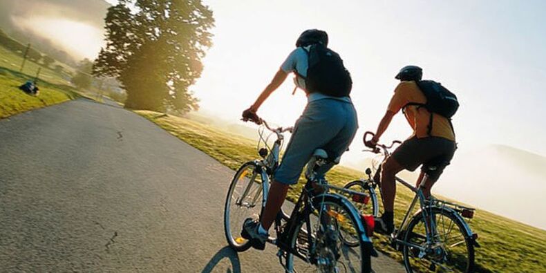 andar en bicicleta é un dos exercicios para adelgazar